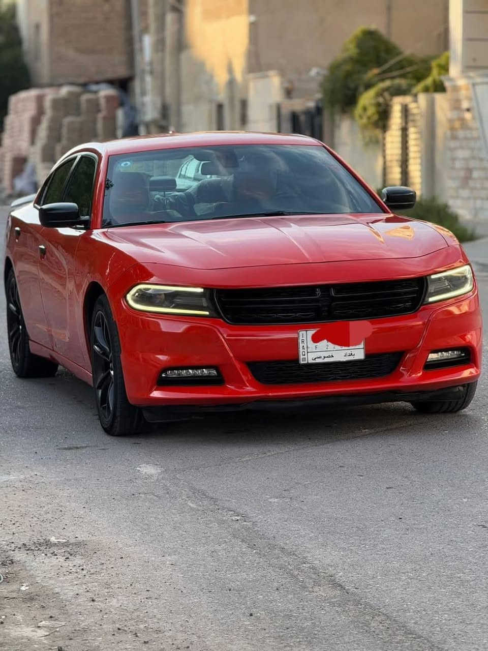 جارجر   2018 اصل
لون مميز برتقالي   
وارد امريكي
 (مرقم بغداد) باسمي 
 
صور الحادث بالمنشور  بدون تبديل
   بدون دواخل  … بدون ايرباك…
فقط الجاملغ الأيمن بارد 
بدنه بلادي دواخل كله بلادي لايتات بلادي
المواصفات :
* حساسات خلفيه 
* شاشه كبيرة مع نظام ملاحة
* ويل قياس 20  
* مقعد أمامية كهربائية 
* تشغيل عن بعد 
* محدد سرعة
بلوتوث . 
* كاميرا خلفية .
* كشنات تدفئه 
* دخول ذكي بصمة
* بدون صبغ 
* ⁠استفسار ***********
بابل الإسكندرية
