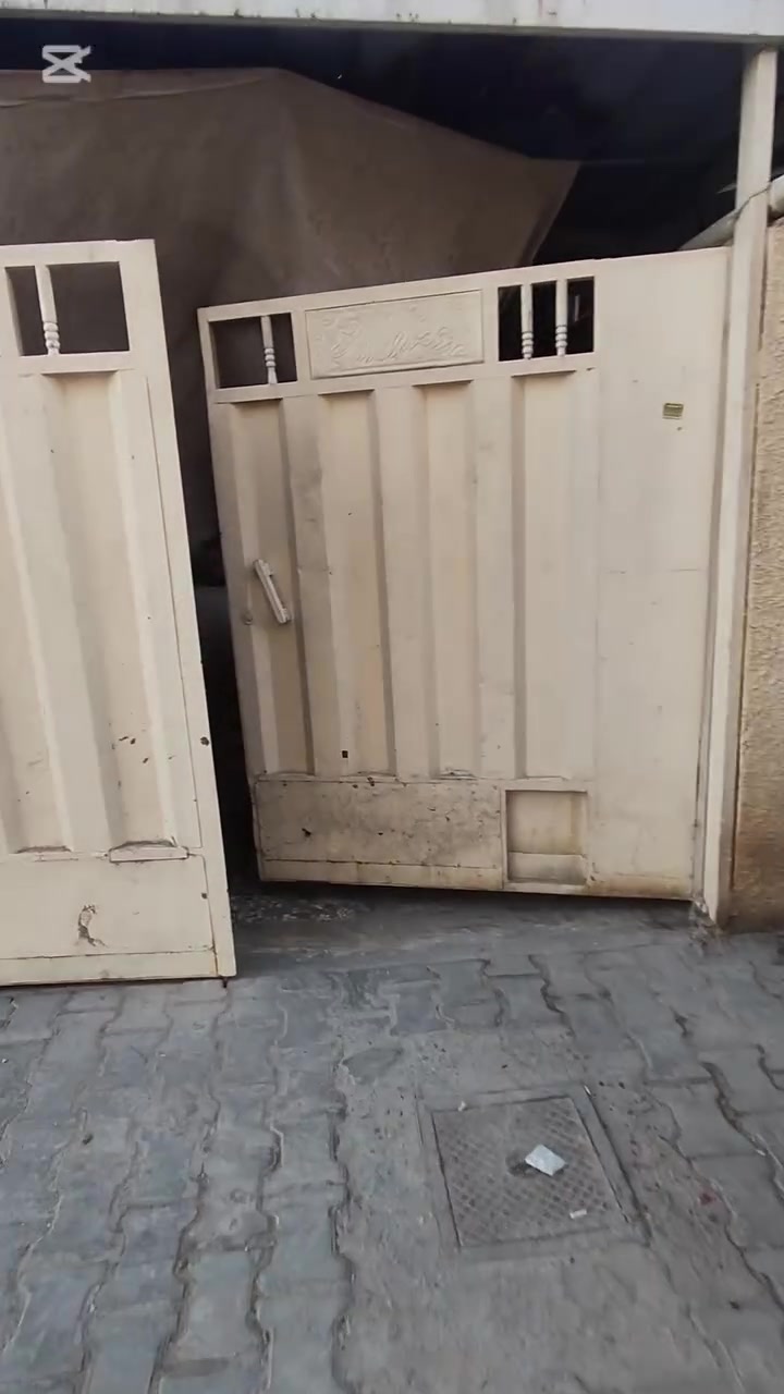 السلام عليكم بيت للبيع شعلة وقف القادري مساحة 160 متر للستفسار ***********
