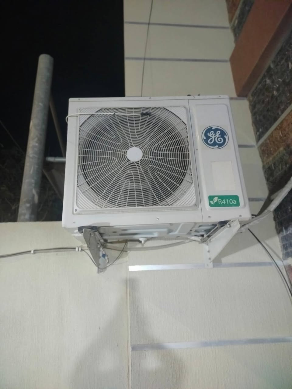 سبلت اخو الجديد 2طن غاز 410
نوعيه GE امريكي سعر 500الف


**إذا كنت صاحب هذا الإعلان وتريد حذفه لأي سبب، رجاءا أرسل رسالة إلى الدعم الفني**