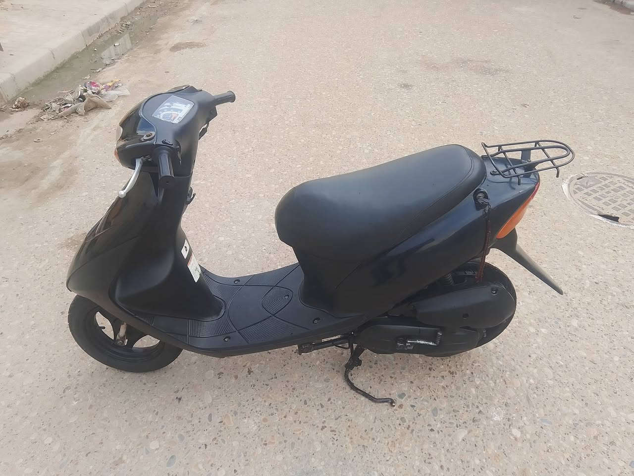 سلام عليكم دراجه ساسوكي رياضي،البيع دراجه جديده مامفتوحة خضه لي مصلح ذا كلك مفتوحه،تاخضه،بلاش،صالهة 3،تشر،من طالعه،وكيل سيد حميد بشارع ابو شاكر كلهة شغاله دراجه مابيهة اي نقص تجي تفحص وتشوف،حته سعر 375،شراي بخدمته،يخابر ويدلل،مكاني حي لحسين،جديد هاذ،رقم مامتواجد،خاص،.    ***********
