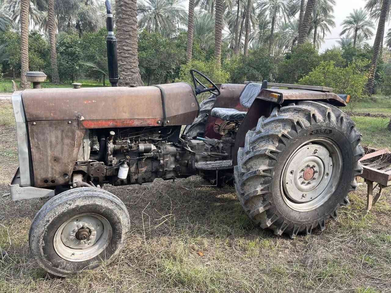 تحية حب واحترام اخواني الاعزاء فوركسن انكليزي ٢٩٠ باور 
كير مكينة مكفول صدر جديد تخم تاير جديد كلج جديد كهربائيات جديدة ومكفولة ادامة عامة مكفولة من كلشي وراها خرماشة رقم ديالى سنوية موجودة راعيها ماندلة ابيع بدون تحويل  اكفلها من القانونيات والسرقة مكاني بغداد الدورة ***********
السعر ١٢ مليون
