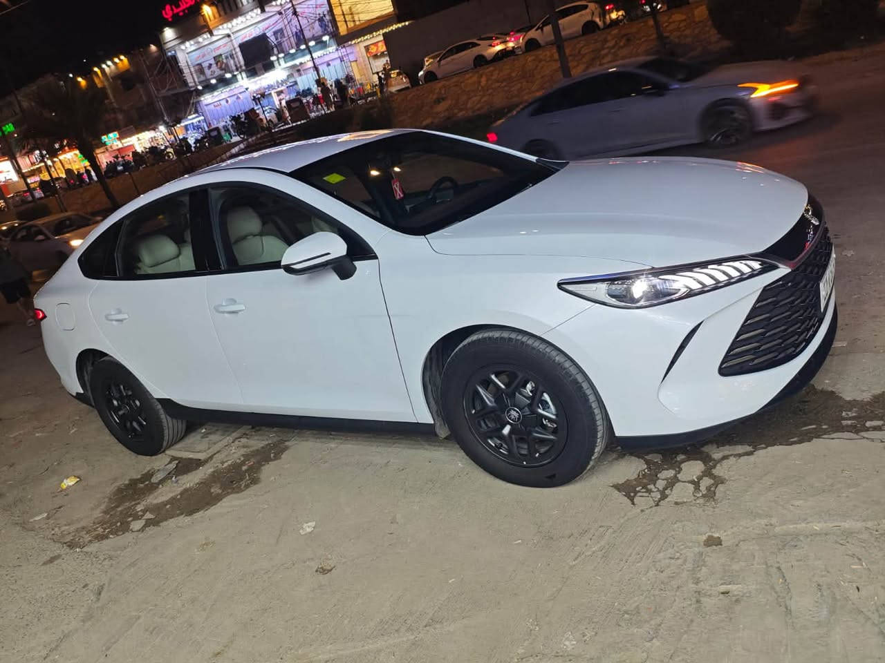 BYD كن بلاس
موديل 2025 
مرقم كامل بغداد
5 حساسات
تمشيك 55 KM بالشحنه الوحده
بعدها ع الزيرو
ماشيه فقط 6،000 كيلو

السعر 18،700،000 د،ع
وبيها مجال قليل 

او اذا موجوده مرواس نفس الفئه بس الفول ام 13 كامره
للاتصال
***********
