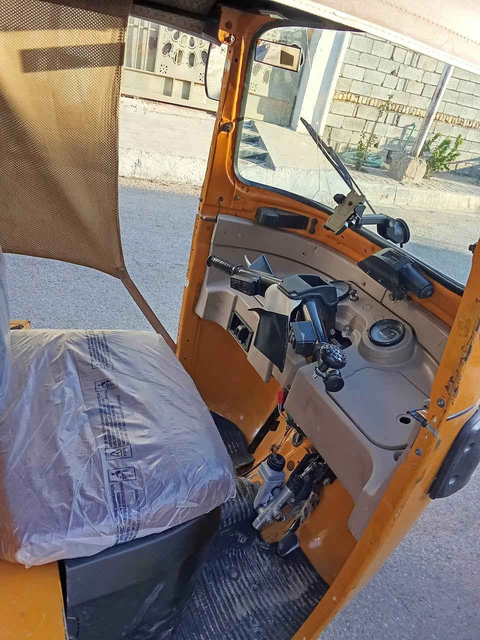 سلام عليكم شباب تكتك للبيع مديل 20  مكاني ديالى بعقوبه رقم ديالى انكليزيي بسمي  رقمي ***********
