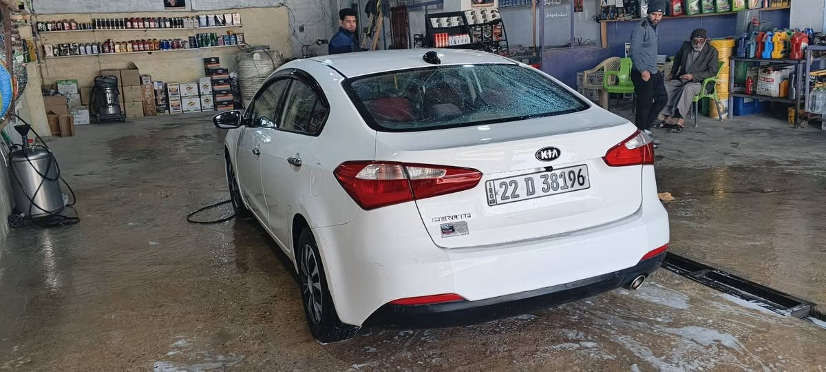 سلام عليكم سيراتو لا بيع ربعطعش خليجي سعر ميه وخمسطعش وبيها مجال كربلاء ايم ملعب ابيع واذا كو حمل راوسها ***********
