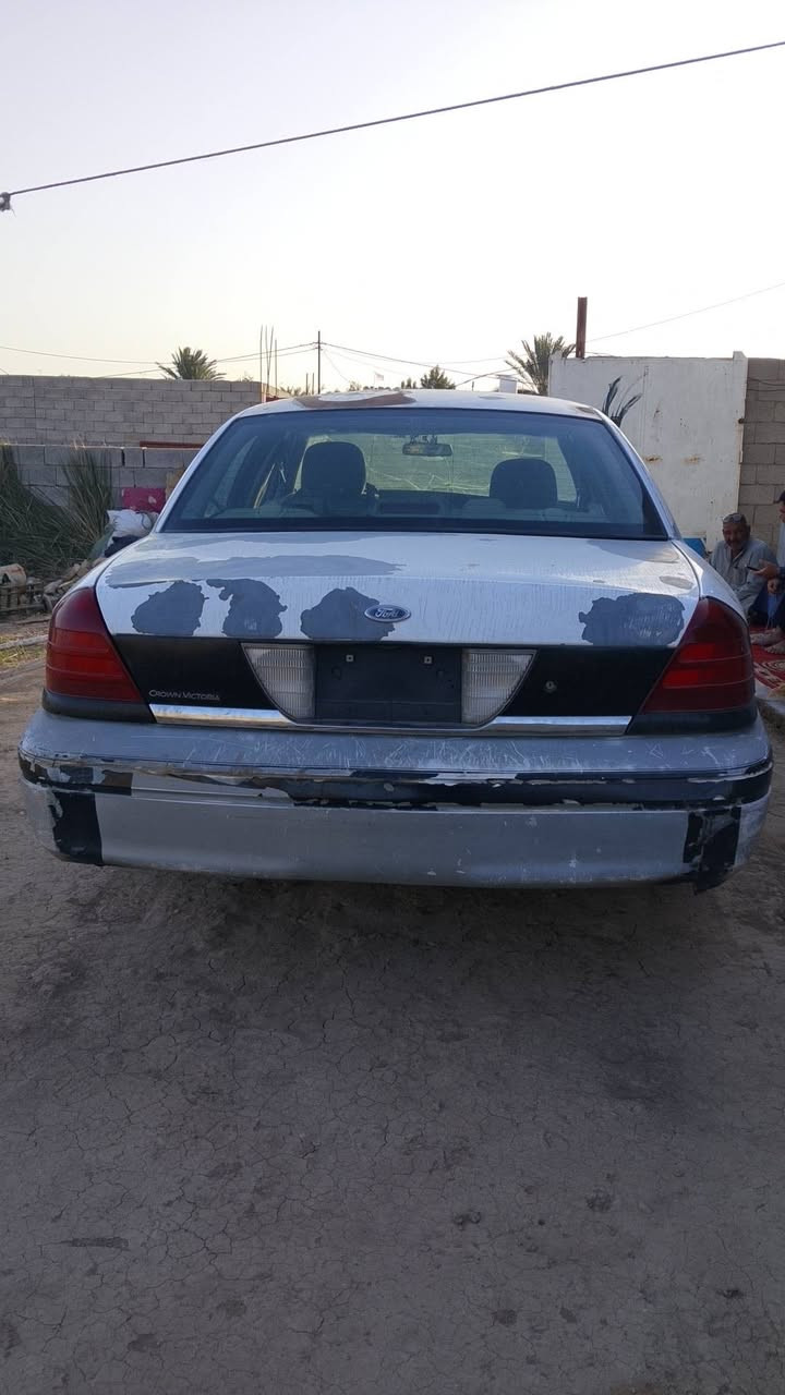 السلام عليكم 
 فورد فيكتوريا 2007 مزاد معاملة كاملة رقم واسط مكينة وگير واكسل كفالة حدادية مضبوطة تخم تاير سيارة بلادية بدون ضربة فقط جارد الصبغ السعر ٤٨ وبيها مجال العنوان واسط الكوت 
***********
