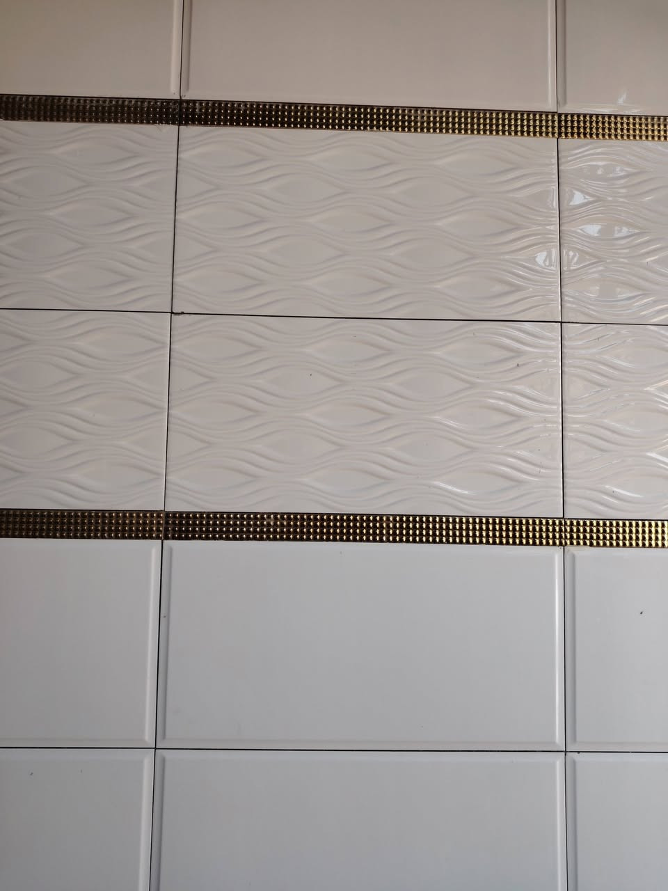 خلفة سيراميك وبورسلين و كاشي شغل مظبوط عل لليزر ودقه بالعمل متفرغ حاليا للستفسار *********** وات ساب او اتصل عليه اشتغل باليومية او قطعي
