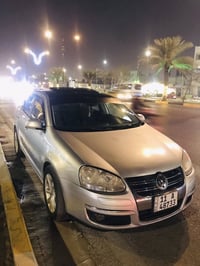 مديل ٨ • ٥ سلندر • كشنات جلد