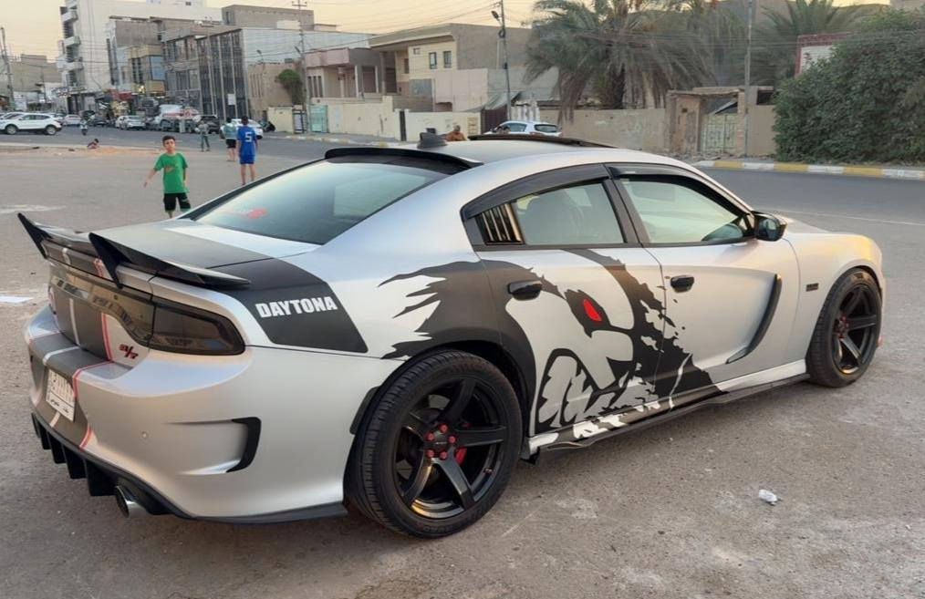 جارجر Hemi Daytona 2019
 لون رصاصي فول فوول
رقم بغداد مشروع وطني، 
محرك 5700   

مواصفات Daytona معروفة
فتحة سلايد روف 
تشغيل عن بعد
شاشه كبيره +كامره خلفية دوارة + حساسات خلفية
كشنات حضن+كشن السايق والراكب كهرباء
كشنات تدفئة تبريد + تدفئة كشنات خلفية
ستيرن كهرباء + تدفئة
سستم صوت  هارمن كاردون + دمام صوت دشبول خلفي
دكمة السبورت+ دكمة سوبر تراك باك
المري هيتر
رادار جانبي 
رادار امامي ، ء+ تحديد مسار
شفتات ستيرن
كشنات ذاكرة ميموري 
الحادث : باب الراكب+ الراكب + نص جاملغ خلفي كلها من جهة
الراكب 
رقم الشاصي 2C3CDXCT7KH554218

للتواصل رقم صاحب السيارة ***********
