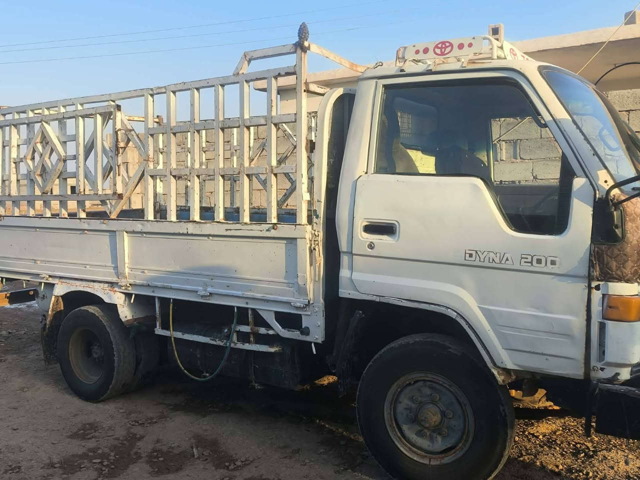 داينة بتره للبيع السعر 45 وبي مجال حك الجيه مكاني ديالى امام ويس سياره بااسمي شرط التحويل 
***********
***********
