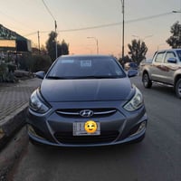 اكسنت مضلع • ٢٠١٦ • قير اوتماتيك