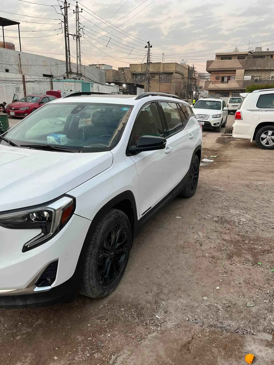 السلام عليكم 
جمسي تيران موديل slt 2020 فول مواصفات 
وارد امريكي مكان السيارة بغداد
الاتصال  ***********  
بيهة طخة قبق الجنطة 

حادث جاملغ ايسر
