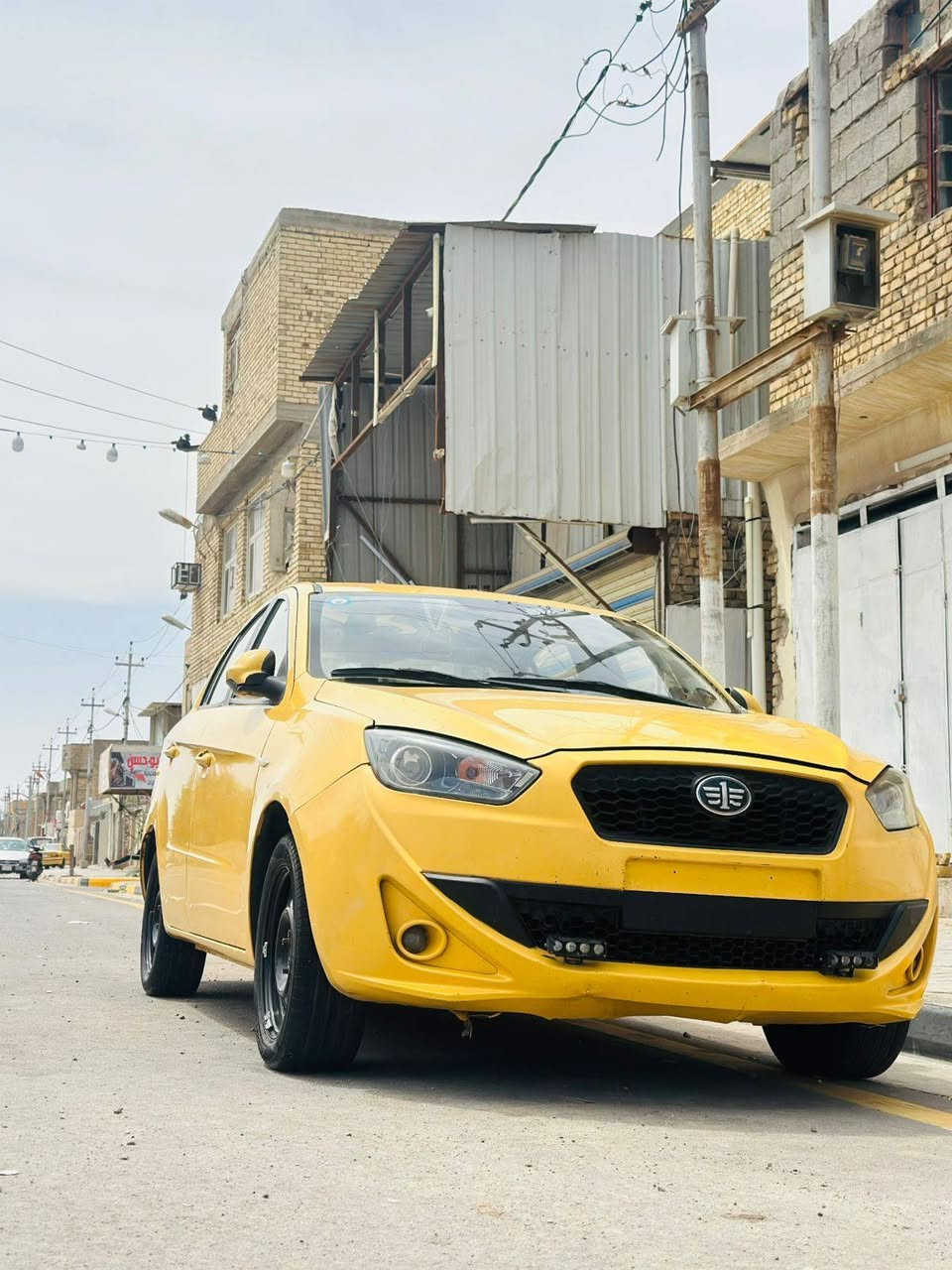 السلام عليكم فاو مديل 15ضربتها جاملغ جهة السايق فقط جاهزة وغرفتها جديدة +سفاري وتنتة نايلون
مكينة وكير وتبريد مكفول سيارة جاهزة بسمي مصفرة هيئة وغرامة..... ***********.... مامتواجد خاص
