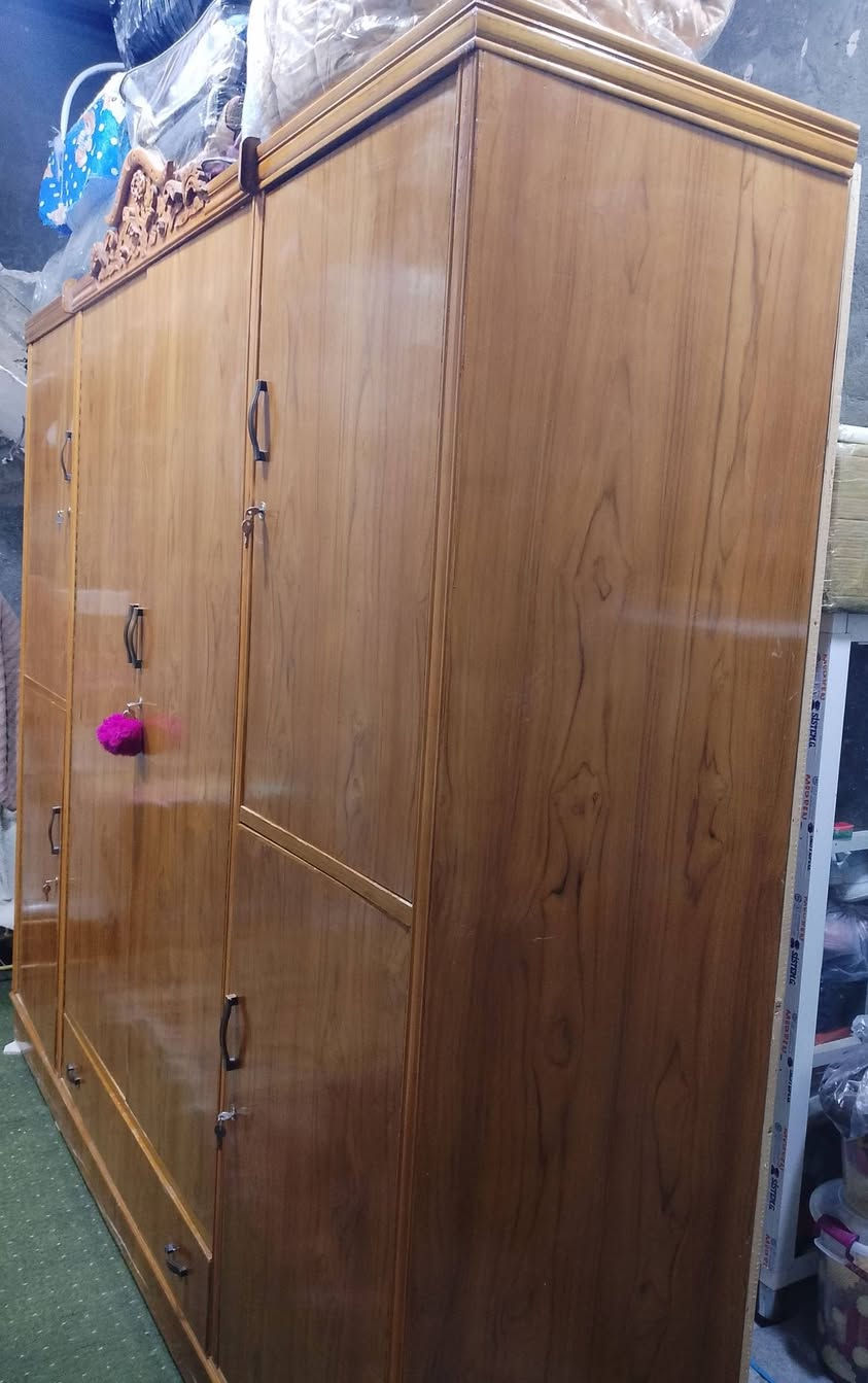 كنتور عراقي تفصال نظافته 95% جديد للبيع ب 400 الخطيب الزراعي ***********
