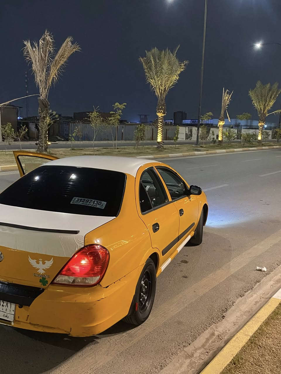 السلام عليكم نيسان سني 2011
سياره كير عادي من الشركه العامه سياره بلادي صفره 
مكينة السياره 1600 خير من الله وكير السياره فقط النمره الخامسه متجي بيه القليج وتكلف 150 الف دينار عراقي  
ملاحضات السياره جاملغ الايسر  من جهت  السائق   موضح في الصوره  والجنطه بيه رصعه الجاملغ ممصلحه ول رصعه هم ممصلحه يعني نفس ما هنه موجودات وبسيطات  كلش 
الكلج جديد عنبار جديد داخل السياره كله مدوشم ومغلف لايلون ولكاعيه سفاري كله سياره خير من الله سياره ويدي بيه 
👍. 
واتساب فقططط ❌

سعر 88وبيه مجال حك الجيه ♥️. 
رقم الهاتف :: متواجد واتساب فقد ***********ممتواجد فيس بك 📞
