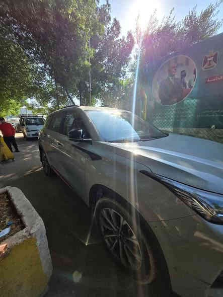 السلام عليكم 
شانجان CS75 
لون: سمنتي 
مديل: 2022
عدد المقاعد:5
عدد مسافه: 120km
صبغ باب الصدر موجود صورة الحادث فقط 
الهاتف : ***********
