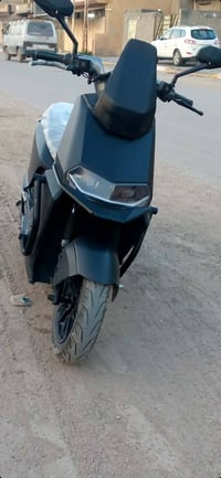 دراجه شحن • بطاريات • مكان الفارس