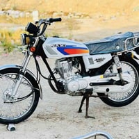 دراجة نارية • موديل ٢٠٢٢ • مكاني رميثه