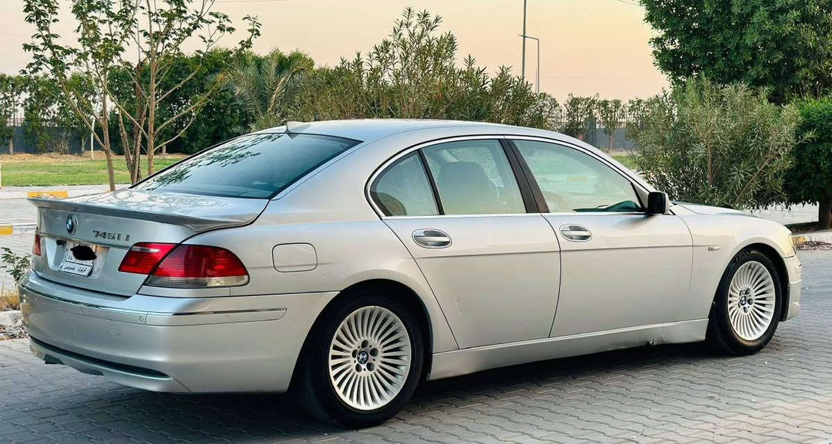 BMW 745 موديل 2003 محدث 2008
سياره فول موصفات من عدا الفتحه
نقص السياره فقط تبريد
قرار 48
حداديه قبل شهرين مبدلها
مكينه كير كفاله
لاصبغ ولا ظربه كفاله عامه
رقم كركوك
السعر 90 وبيها مجال
او مراوس مع الفرق
رقم مبايل ***********
واتساب او اتصال
