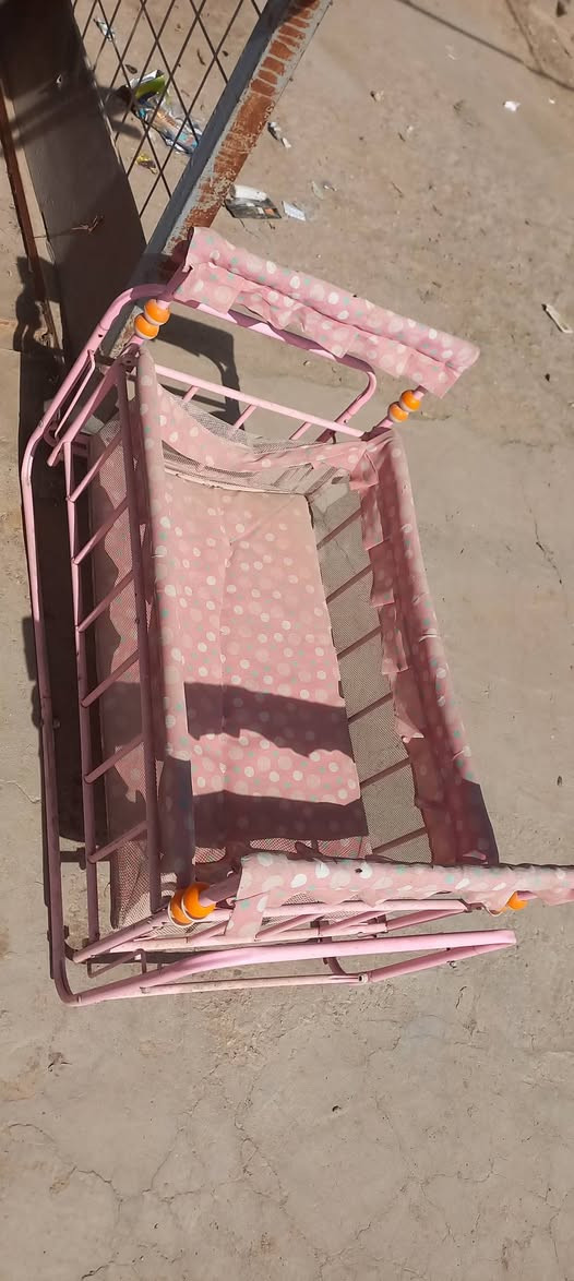 السلام عليكم
مجموعة غراض كلمن وسعرها
حله / دبلة . مقابل مدرسة الوركاء 
***********   /  ***********
