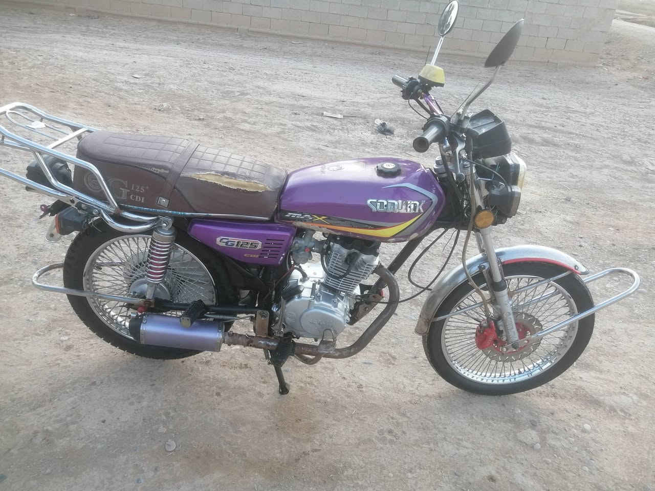 سلام عليكم تايكرر لبيع موديل 23 وراق كامله دراجه لا تنقيص ولا تبخير محرك بيه يشك طاع 480 بيه مجال  مكاني ديالى دابعباس رقم ***********
