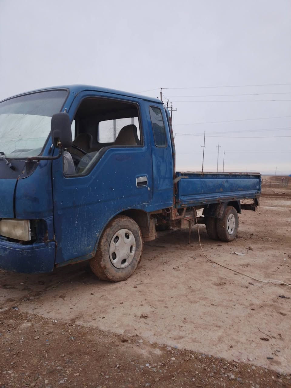 السلام عليكم بيع مستعجل
للبيع كيا فنتيرا غلاب 2000 رقم ديالا اسود ديالا مكاتبة فقط مكفولة سريقة وعشاير  كفالة محرك كير اكسل شرط 

شاصي مصلح ملحوم سيارة شقالة صبق. بس البنيد 

السعر  2٫700.    مليونين وسبع مئة بيع مستعجل 

مكان موصل ربيعة مفرق تل حيال 

 الاستفسار أتصل ***********
