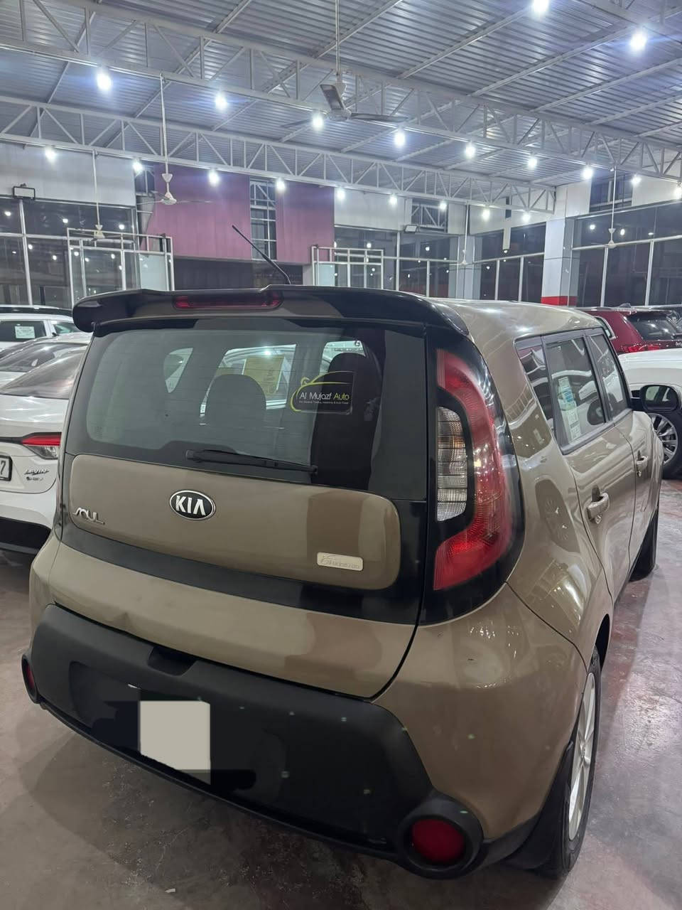 ياالله عندي صول 2016 مكفوله من ضربه وتبديل بيه مكانات صبغ بدون فتح وبدون تبديل سياره مال بيت ستخدام شخصي ماشيه ٩٠مل رقم بغداد تحويل ثاني يوم  فول عده الفتحه السعر ١٠٥ ***********
