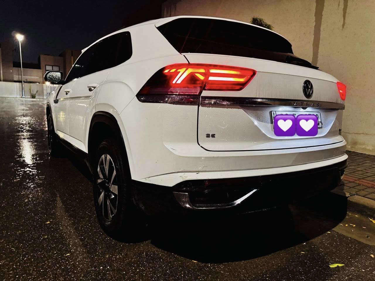بيع مستعجل 

فولكسواجن  ‏Volkswagen أطلس 2023 كروز سبورت

 ماشي 50,000 كيلو تقريبا قابل للزيادة 

فول ما عدا ال سلايد

 حادث الدعامية خلفية فقط ومبدل بلادي  

بيها طخه بسيطه بالباب من جوه خلف الصدر بالعراق

رقم اربيل تحويل مباشر 

مكان السيارة بغداد ( مجمع بدور بغداد او الكرادة ) 

السعر 250 ورقة وبي مجال 

الشراي يتصل وبالخدمة 

***********
