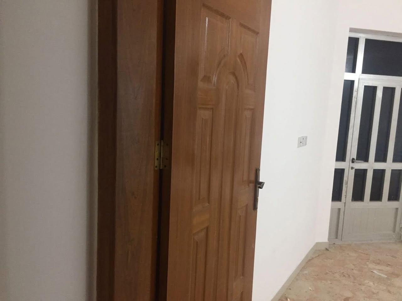 � للإيجار في السيدية 🏠
يتوفر بيت للإيجار مساحة ٥٠ متر
📌 الموقع: السيدية
يتكون من:

🛏️ غرفتين نوم
🛋️ صالة مفتوحة على المطبخ
🚿 خدمات
💰 الإيجار: 🏦🏦

📞 للاستفسار والاتصال:
***********

.
