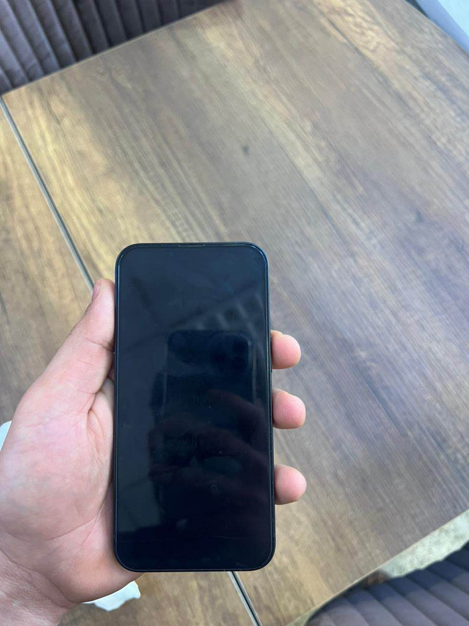 ئایفۆن ١٣ دوو کامیرەی حجم گەورە ١٢٨ گێگابایتی ١ سیمارتە پاتری ٨٧ زۆر زۆر خاوێنە پێویست ناکا وەسفی کەم مالەکە دیارە لە هەولێرم سعری ٣١٠$ محمەلەکی کەمی تێدایە أربيل, العراق


**إذا كنت صاحب هذا الإعلان وتريد حذفه لأي سبب، رجاءا أرسل رسالة إلى الدعم الفني**