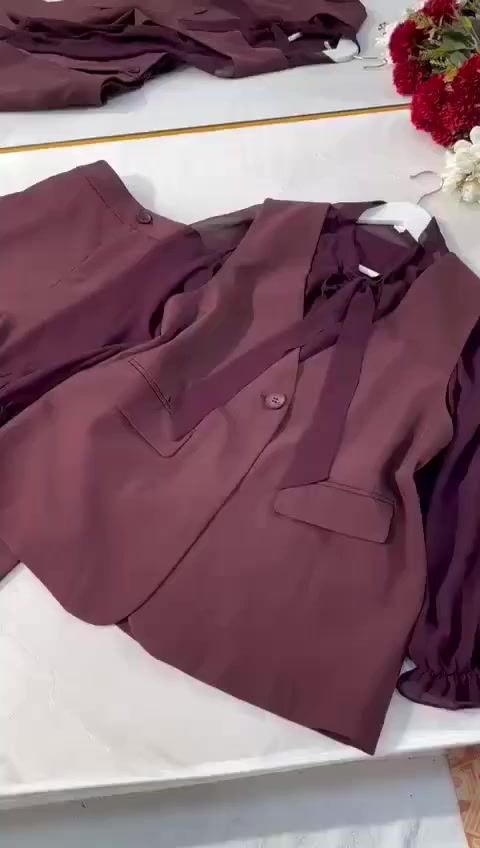 ❤️ ﷽

الكولكشن الجديد موديل العيد يبدأ من هنا 💐 

ووصل الجمال وترند الموسم😍❤️

طقم العيد قطعتين خامة إيروبين إيطالي

قياسات  من 38 _ 48


**إذا كنت صاحب هذا الإعلان وتريد حذفه لأي سبب، رجاءا أرسل رسالة إلى الدعم الفني**