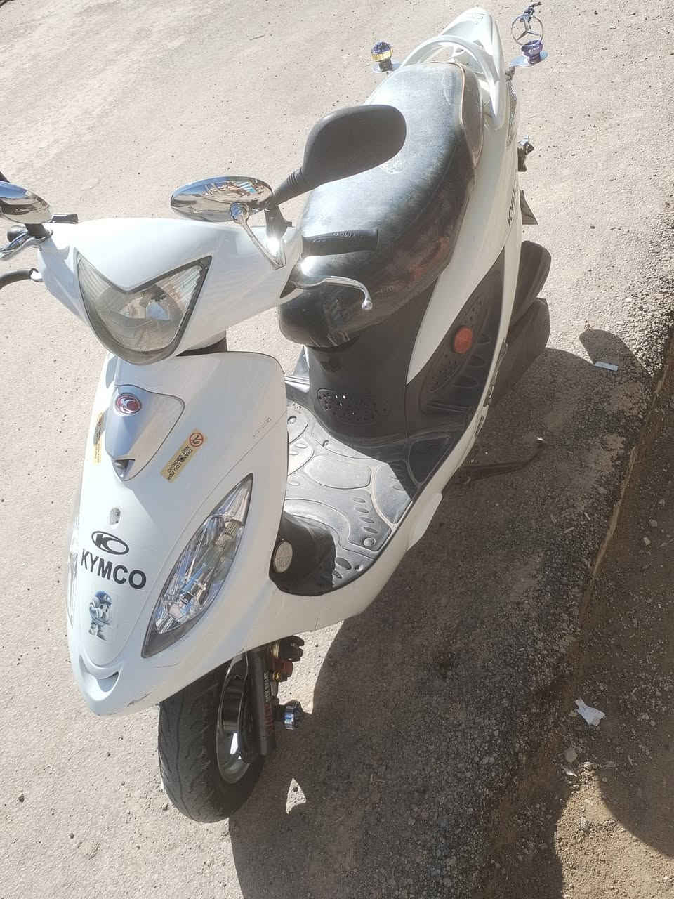 السلام عليكم دراجه كامكو موديل ٢٠١٧ ام الكامره مكفوله كفاله عامه مكينه وكفرات فول مواصفات طلاعات بك لايت كرستال لايت زنون اشاير لد دراجه جديده وجاهزه ماشيه ٢٢ الف الاستفسار اتصل على الرقم ***********
