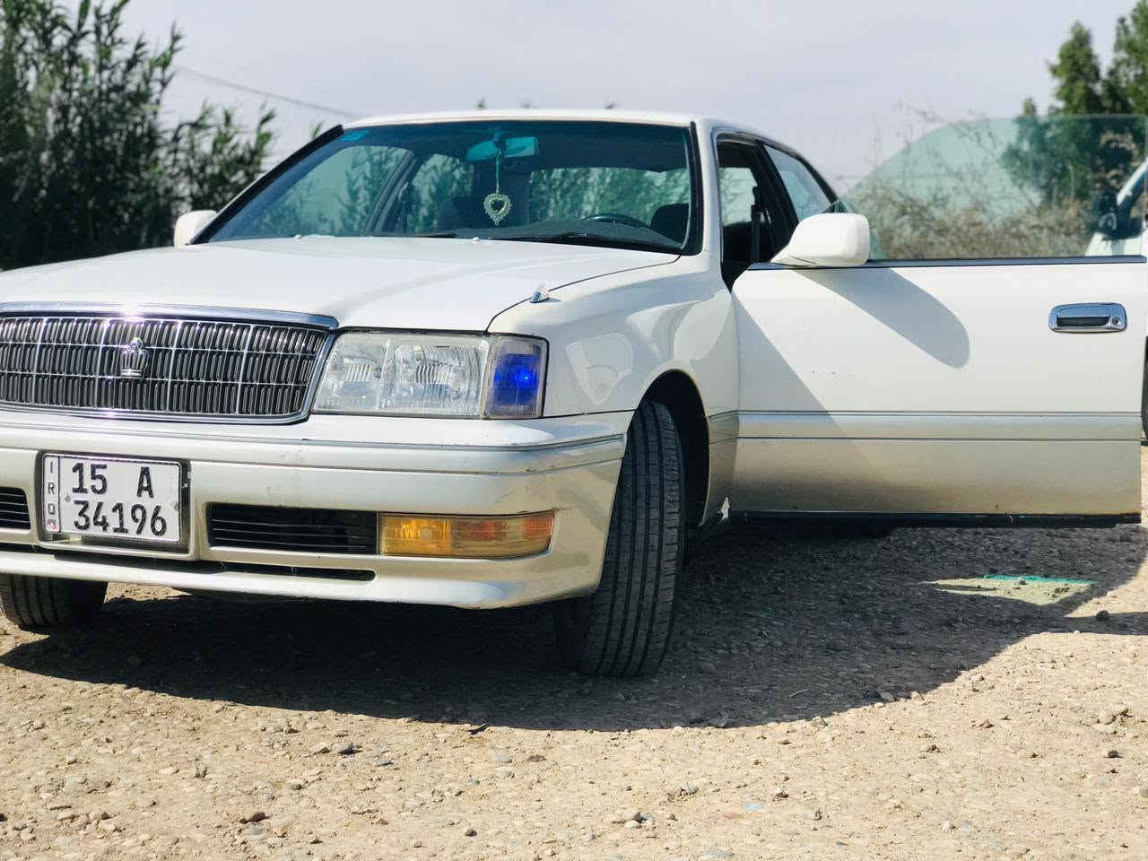 السلام عليكم
راس الثور فلات موديل 1997 

2500 فيشه وحدة 

سنوية نهاية 2027 مكفولة كفالة عامة

رقم انبار إنكليزي بأسمي مشروع وطني تحويل كل محافظات 

هزه جديدة

سياره كله جديد حداديه تخم تايرات 

منظومة تبريد جديدة وتبريد خير من الله

سعر 100 وبيه مجال

مكاني الناصريه الشطرة

الاتصال ***********
