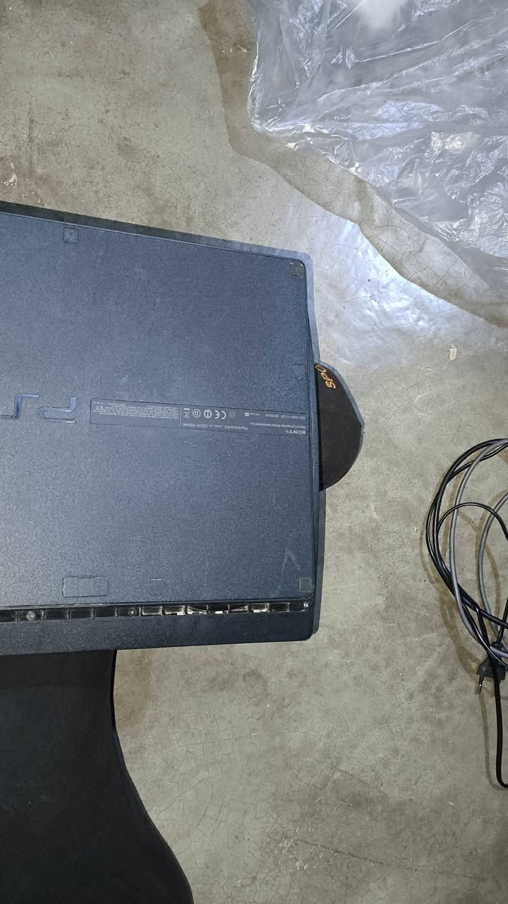 بلي ثري للبيع شرط فول شغال اي عيسعر 120 قفل شراي يجي خاص بيه 3 العاب  gta5   بيس 2011 وبيس 2026ب مابيه كامل غراض


**إذا كنت صاحب هذا الإعلان وتريد حذفه لأي سبب، رجاءا أرسل رسالة إلى الدعم الفني**