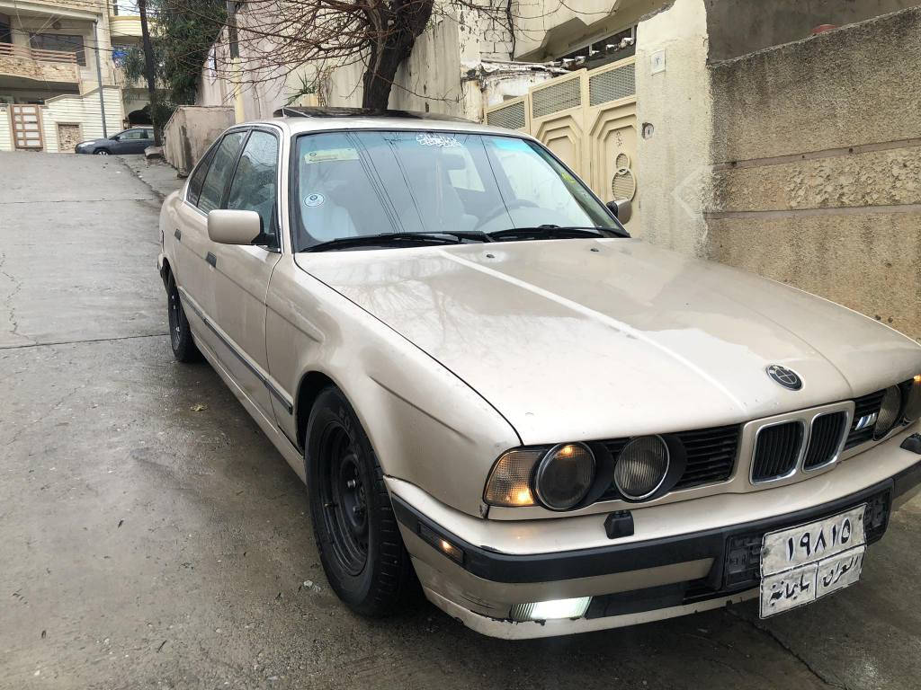 سڵاوی خوا لە هەموولایەک 
ماشاللە لە ماڵی هەموولایەک
بی ئێم ٥٢٠ 
ڕەقەم سلێمانی 
گێر و مەکنیە بەشەرت 
تەبرید و گەرمی مەزبووت 
تەبرید لەمس 
سلاید 
چوارجام کارەبا 
بێ دەعم و لێدراو 
کارەبای هەمووی مەزبووتە 
بێ مەعجوون هەموو گیانی بەشەرت 
سەیارە تا بڵێی جوان و پاکە ماشاللە 
بەناوی خۆمانەوەیە 

گۆڕینەوە ئەکەین بە مارسیدسی بە دڵمان بێت 

سعری ٤٦ معامەلە 
شوێن سلێمانی 

*********** السليمانية, العراق
