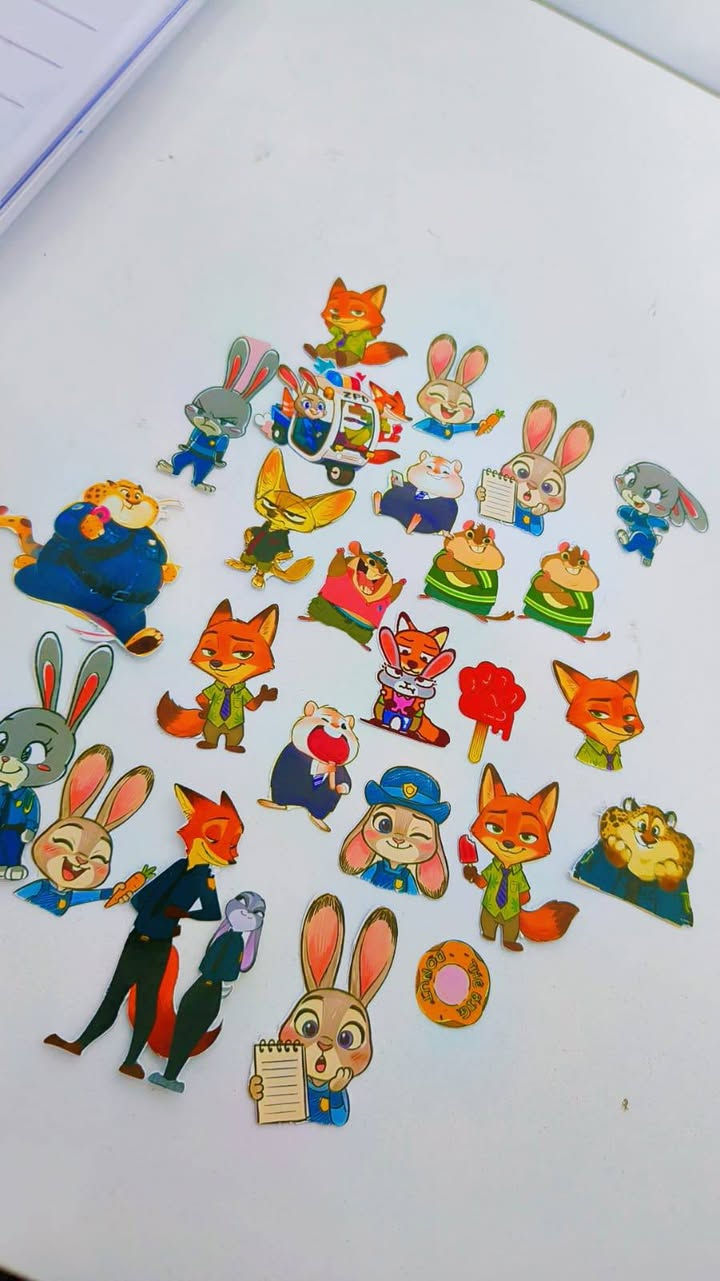 ستيكر 
ضد الماء 
تكدرون تلسقو على لابتوب والايباد وحتى كفر التلفون
وعلى دفاتركم الحلوة
وحتى على الانج بوكس وكوب 🩷🩷🩷
وبسعر مناسب جدا جداجدا
يتوفر توصيل


**إذا كنت صاحب هذا الإعلان وتريد حذفه لأي سبب، رجاءا أرسل رسالة إلى الدعم الفني**