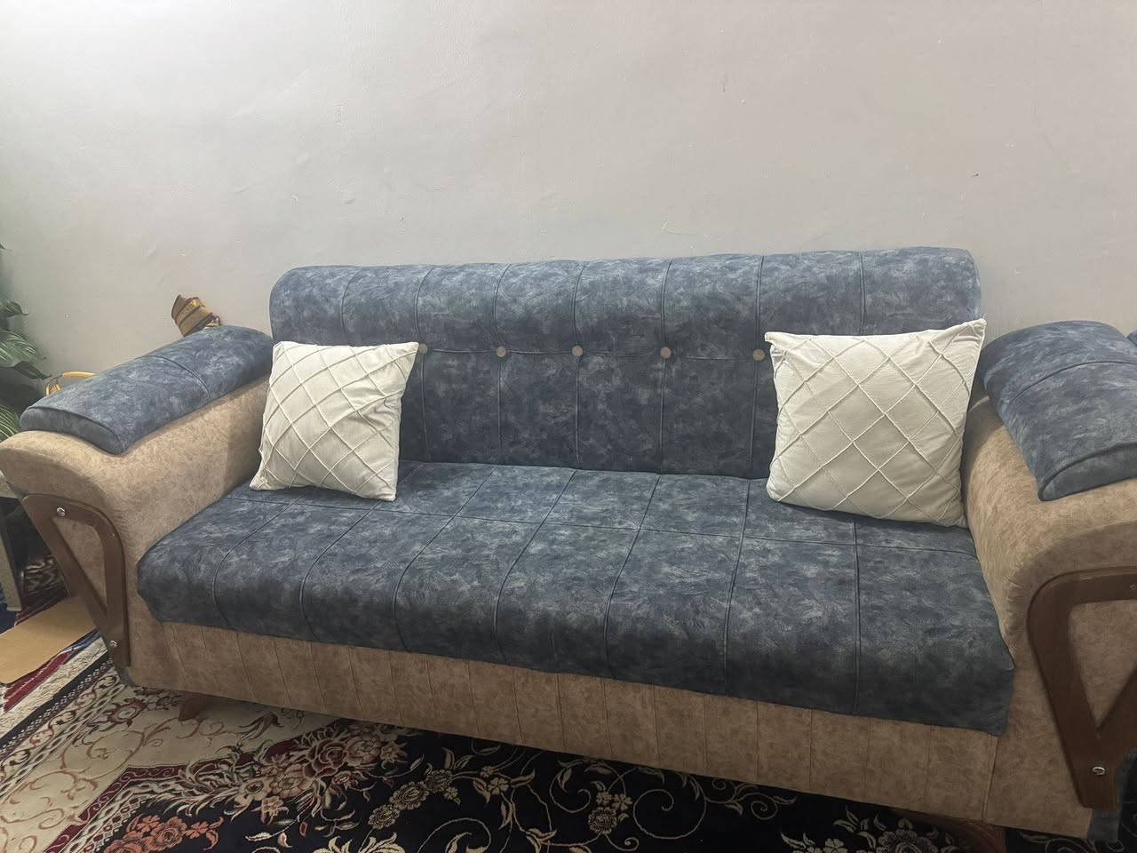 تخم للبيع نظيف جدا ومابيه اي ضرر 
سعر ٢٥٠ قفل مكان النجف


**إذا كنت صاحب هذا الإعلان وتريد حذفه لأي سبب، رجاءا أرسل رسالة إلى الدعم الفني**