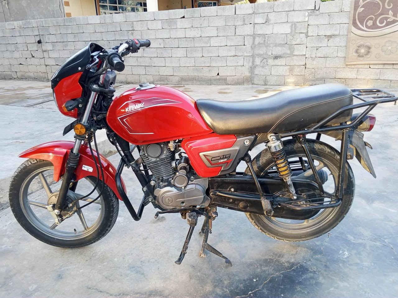 ماطور كيوي فول مواصفات شغل وطلع كهربائيات شغالة محرك مامفتوح اوراق موجوده سعر 750 بي مجال تواصل عل رقم ***********
