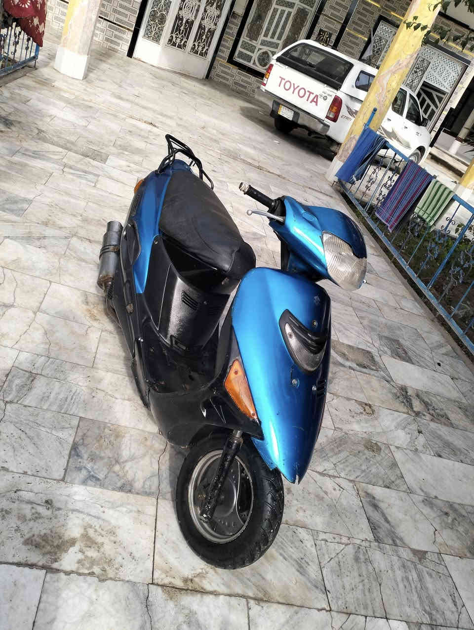 دراجةلبيع  ساسوكي 150 شغالة مابيها اي نقص تايرات كهربااات كامله كلشي  جديد السعر 300وبيها مجال لشراي تصال عل رقم *********** العنوان القرنة الثغر العلوه
