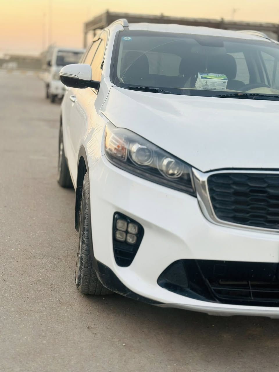 السلام عليكم 
للبيع 
سورنتو 2019وارد أمريكي 
6سلندر محرك وكير كفالة 
3قطع تبريد 
7راكب
  مبدل بنيد ودعامية امامية سنوية مجددة السيارة باسمي 
السعر 215 وبيها مجال 
للاستفسار ***********
