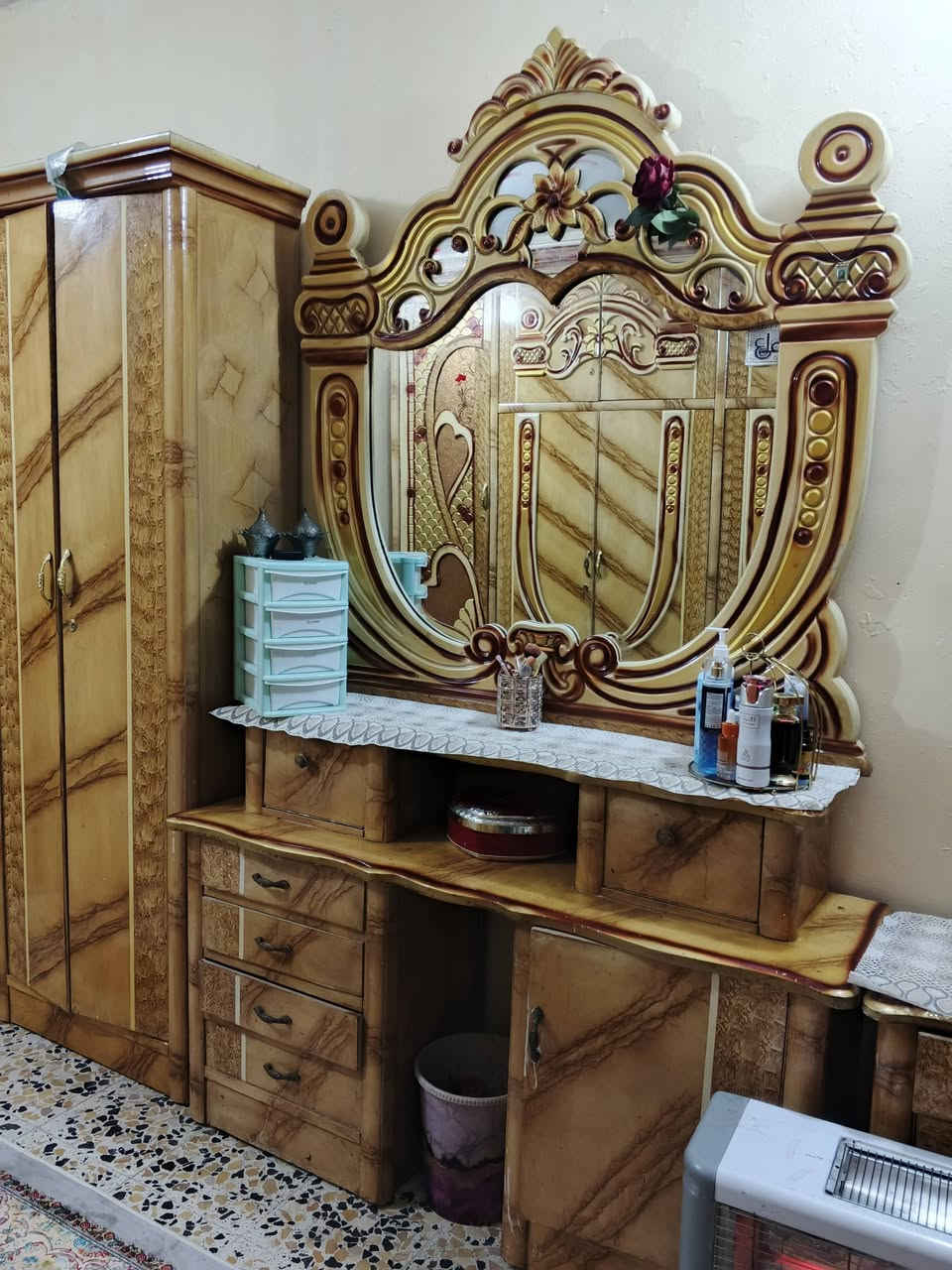 السلام عليكم  غرفه للبيع 700جديده مابي اي ضرر


**إذا كنت صاحب هذا الإعلان وتريد حذفه لأي سبب، رجاءا أرسل رسالة إلى الدعم الفني**