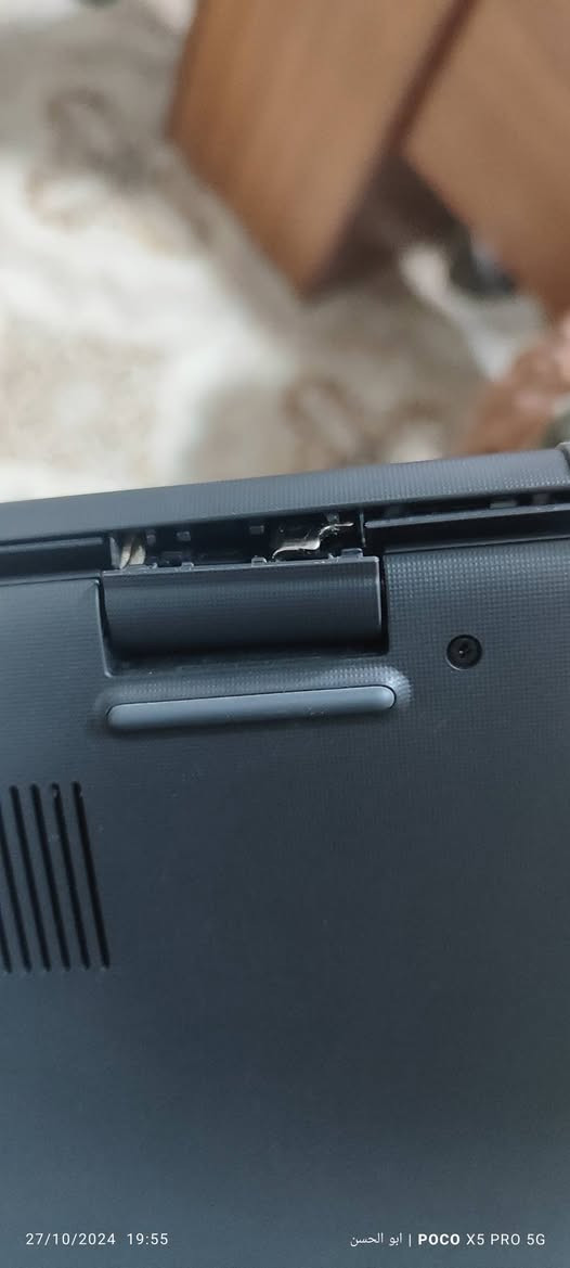 السلام عليكم
عندي لابتوب DELL جيل 11 للبيع 
المواصفات مذكوره بالصوره. جوه 
شغال كامل مابي اي مشكله 
بس مشكله النرماده او ماعرف شنو اسمها الي تفتح الشاشه مكسوره مثل ما موضح بالصور وتصلح هاي وسعر التصليح ينخصم من سعره بعد الاتفاق 

سعر  500 الف وبي مجال مع خصم سعر التصليح


**إذا كنت صاحب هذا الإعلان وتريد حذفه لأي سبب، رجاءا أرسل رسالة إلى الدعم الفني**