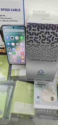 جهاز Tecno Camon 40 Premier 5G ذاكرة 256  كامل غراضه استعمال قليل اخو ...