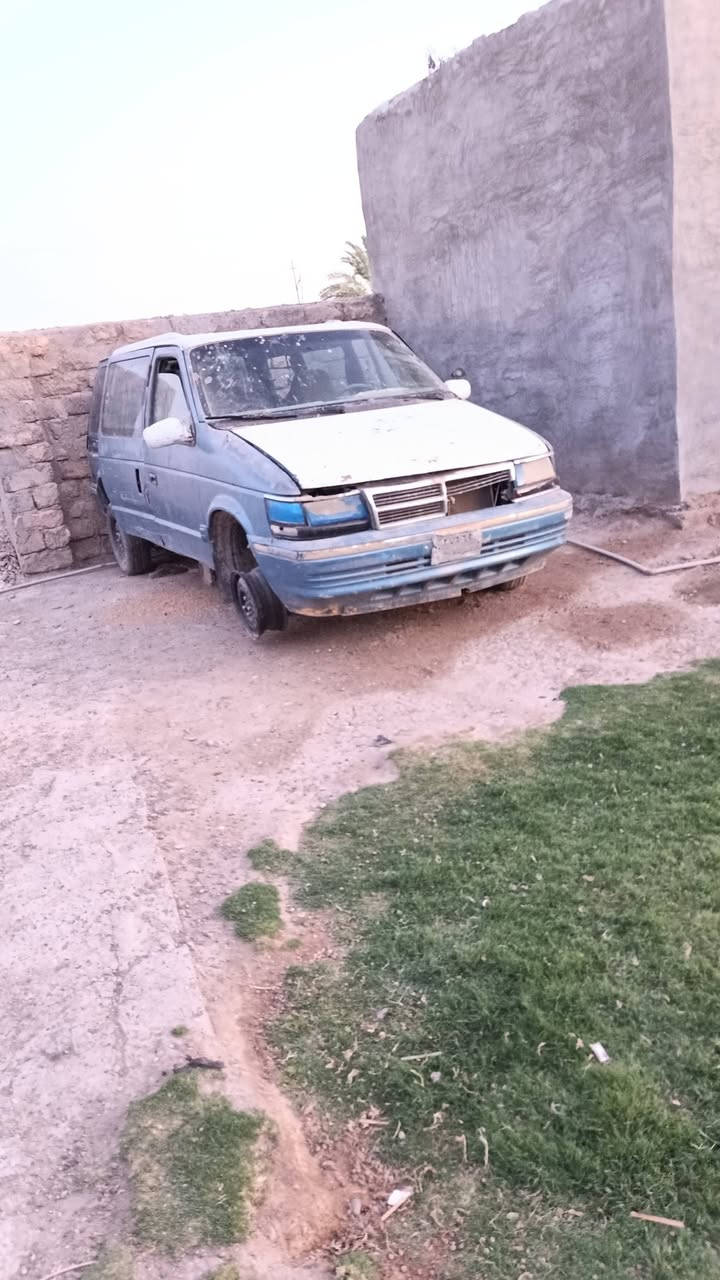 السلام عليكم
كلايزر 7راكب سيارة نضيفة مال جني السيارة فحص  سيارة ناقصه بس كير محرك جديد مال كورلا  السيارة متروكة صار شهرين للستفسار ***********
