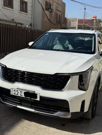 سورنتو 2024 خليجي بدون صبغ بارد اصبعين  مقدمة الجاملغ الامامي الايمن ب...