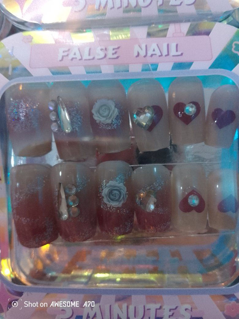 ✨ وصلّت تشكيلتنا الجديدة من أظافر البنات ✨
دلّلي إيدچ بأجمل التصاميم العصرية والناعمة 💅
ثبات عالي • أشكال جذابة • مناسبة لكل الإطلالات
اختاري اللوك اللي يشبهچ وخلي أناقتچ تحچي عنچ 🌸

سعر القطعة ب1000 😍🥳

عنوان المحل سبع البور منطقة الاربعتالاف مقابيل محلات عصام اهلا وسهلا بالجميع 🫶


**إذا كنت صاحب هذا الإعلان وتريد حذفه لأي سبب، رجاءا أرسل رسالة إلى الدعم الفني**