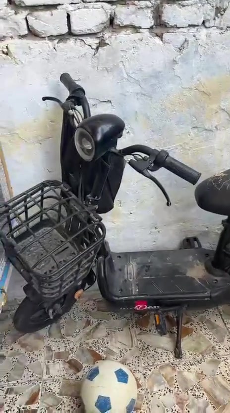سلام درجه للبيع كلشي مابيها 
فقط بطاريات وشاحنه مابيهه 
عنواني مدينه الصدر 
سعر 120وبيهه مجال قليل 
اي ستفسار رقم الهاتف ***********
