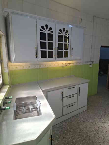 الحمدلله 
تم تنصيب  مطبخ المنيوم بالكامل مع سطح كوارتز 
المنيوم ثقيل وعمل درجه اولى والصور تتكلم 😍
معمل الصابوني للالمنيوم  حي المعلمين الاولى مقابل مجموعة الطيف التجاريه ***********
