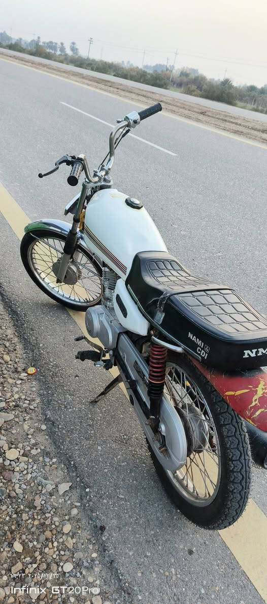 السلام عليكم دراجه للبيع انتنس امبدل بس ولف *********** اتصال واتساب
