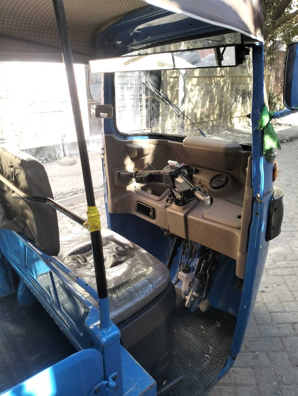 تكتك مديل 21 مكفوله من كلشي مكينه خير من الله تحويل +***********ثاني يوم السعر خاص او الاتصال  بغداد مدينه الصدر 67
