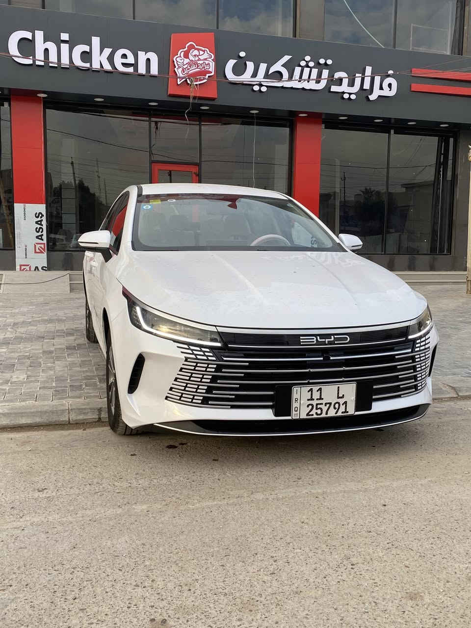 سلام عليكم BYD 2025 زيرو ماشية 1000 مواصفات معروفه شاشة قلاب لدات بصمة ابواب تشغيل عن بعد شاحنتها وياها جديدة مال سيارة ممفتوحه اشتريت شاحنة جديد بيها جهاز حماية مكاني غزالية *********** سعر 135 وبيها مجال
